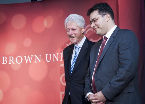 Bill Clinton and Taubman fellow Marc Dunkelman. Photo by Michael Salerno.